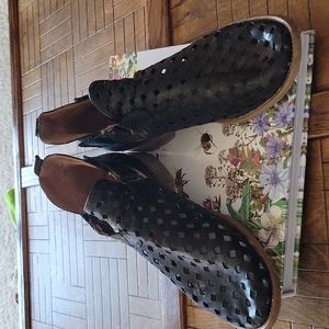 Black leather, booties...